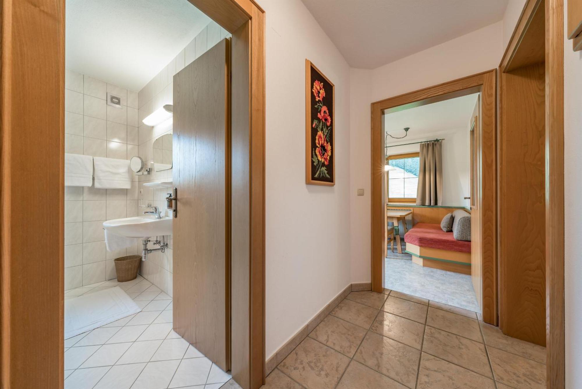 Appartements Penzinghof Mayrhofen Pokoj fotografie